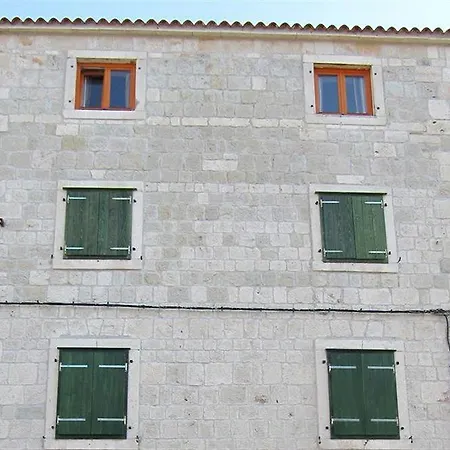 Dalmatian Apartment